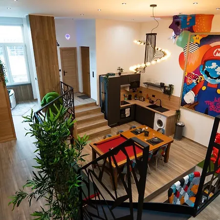 Appartement Capsule Luna Park - Sauna - Jeux D'arcade - Jacuzzi - Billard - Netflix Valenciennes