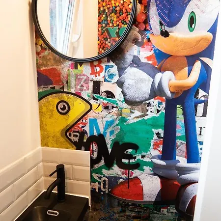 Διαμέρισμα Capsule Luna Park - Jacuzzi - Sauna - Jeux & Arcades - Billard - Netflix & Cinema - Βαλενσιέν