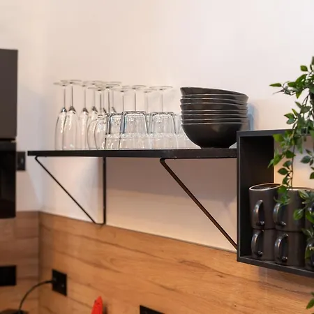 Capsule Luna Park - Jacuzzi - Sauna - Jeux & Arcades - Billard - Netflix & Cinema - Apartment