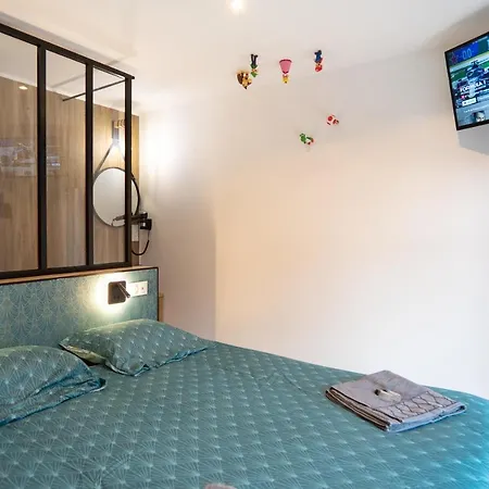 Capsule Luna Park - Jacuzzi - Sauna - Jeux & Arcades - Billard - Netflix & Cinema - Apartment *