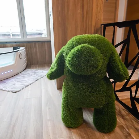 Capsule Luna Park - Jacuzzi - Sauna - Jeux & Arcades - Billard - Netflix & Cinema -