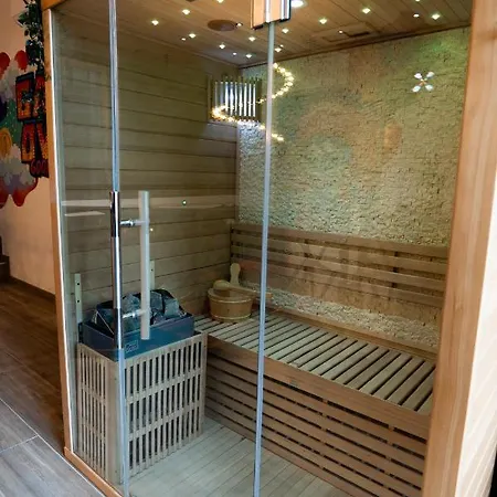 Διαμέρισμα Capsule Luna Park - Jacuzzi - Sauna - Jeux & Arcades - Billard - Netflix & Cinema - Βαλενσιέν