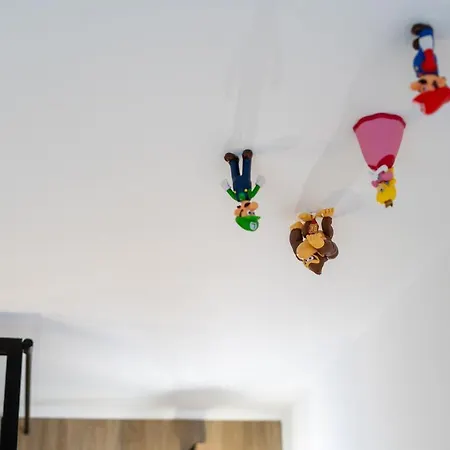 Appartement Capsule Luna Park - Sauna - Jeux D'arcade - Jacuzzi - Billard - Netflix