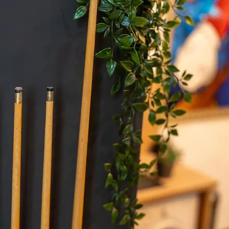 Capsule Luna Park - Jacuzzi - Sauna - Jeux & Arcades - Billard - Netflix & Cinema - *