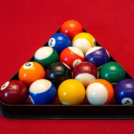 Capsule Luna Park - Jacuzzi - Sauna - Jeux & Arcades - Billard - Netflix & Cinema - Βαλενσιέν