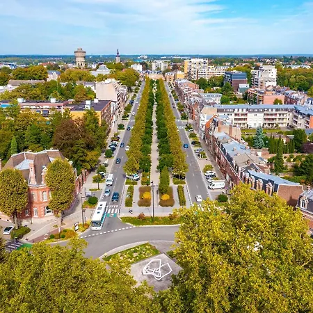 Apartment Capsule Luna Park - Jacuzzi - Sauna - Jeux & Arcades - Billard - Netflix & Cinema - *